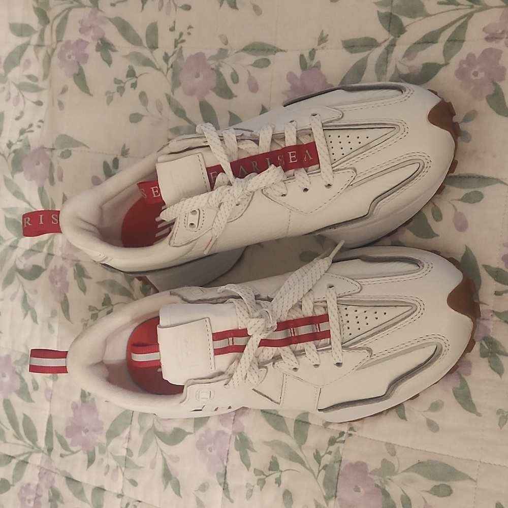 New Balance 327 Aries NWT